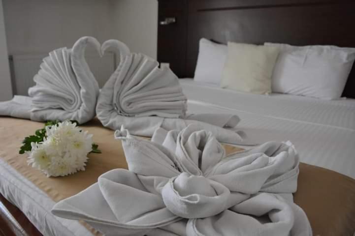 Arabella Hotel Kičevo Екстериор снимка