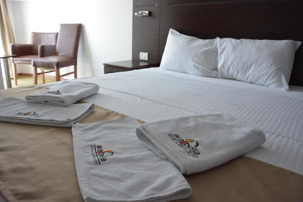 Arabella Hotel Kičevo Екстериор снимка